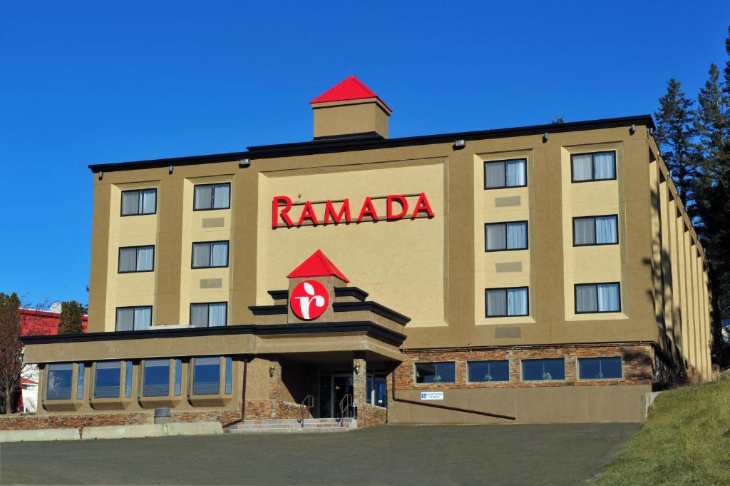 威廉斯湖华美达酒店 威廉斯莱克 外观 照片